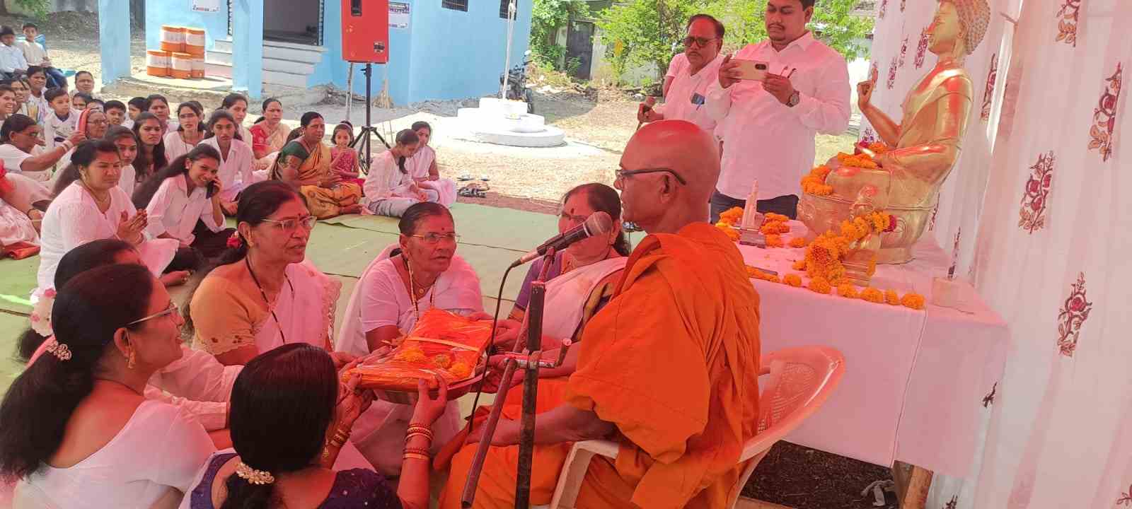 बुद्ध जयंती उत्साहात साजरी,धम्मक्रांतीला समर्पित राहण्याचे भन्ते बुद्धभूषण यांचे आवाहन.